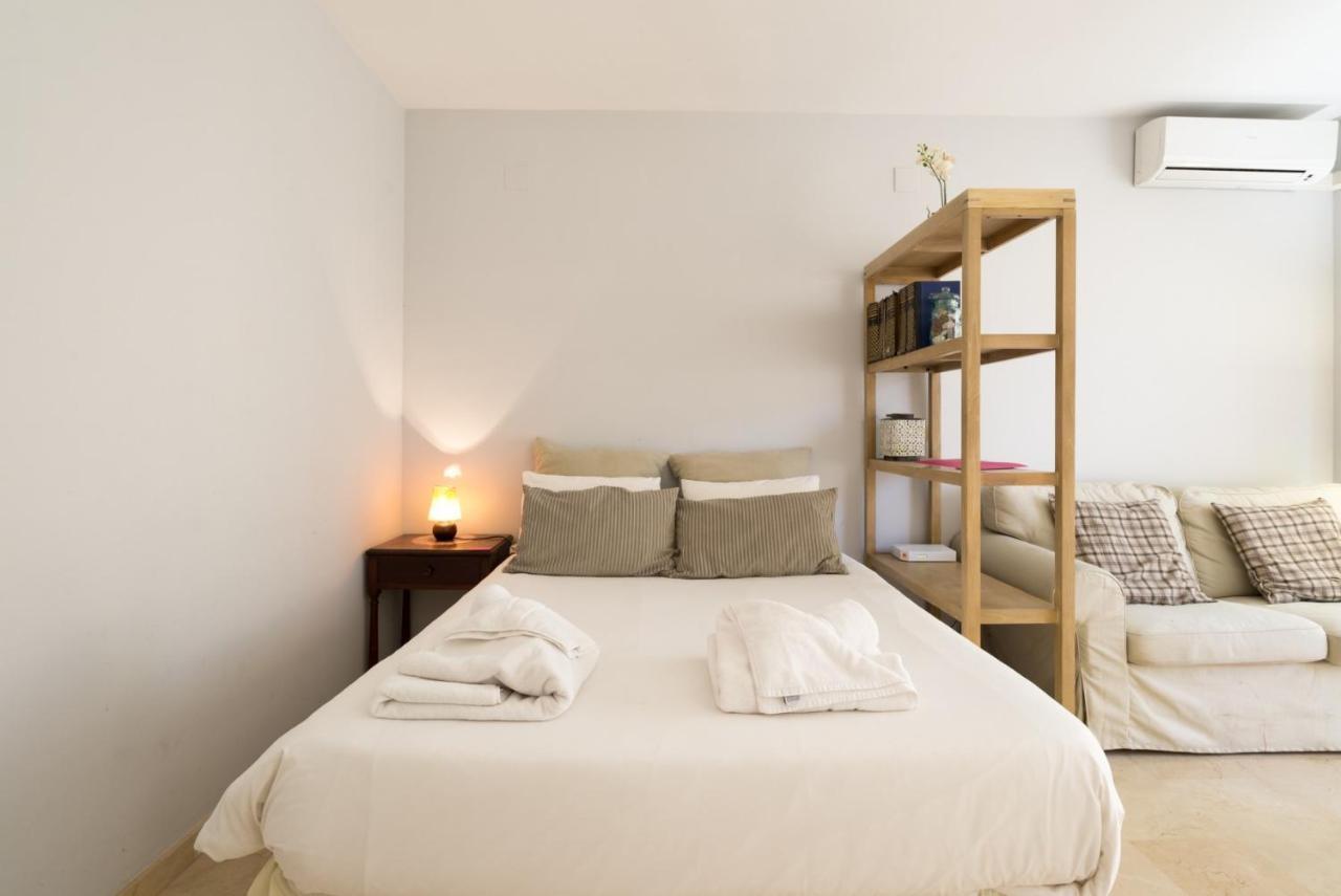 Studio Pedrega Apartament Malaga Zewnętrze zdjęcie