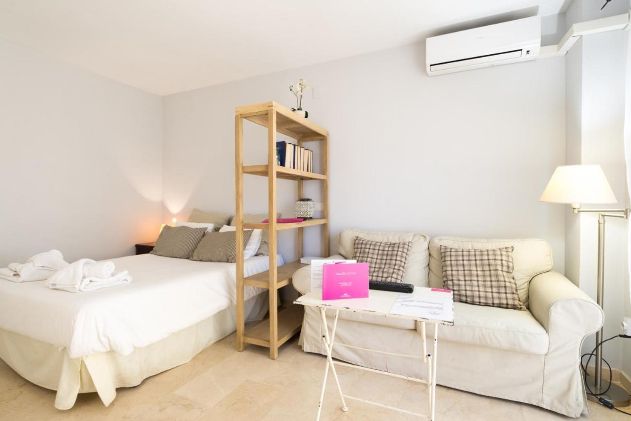 Studio Pedrega Apartament Malaga Zewnętrze zdjęcie